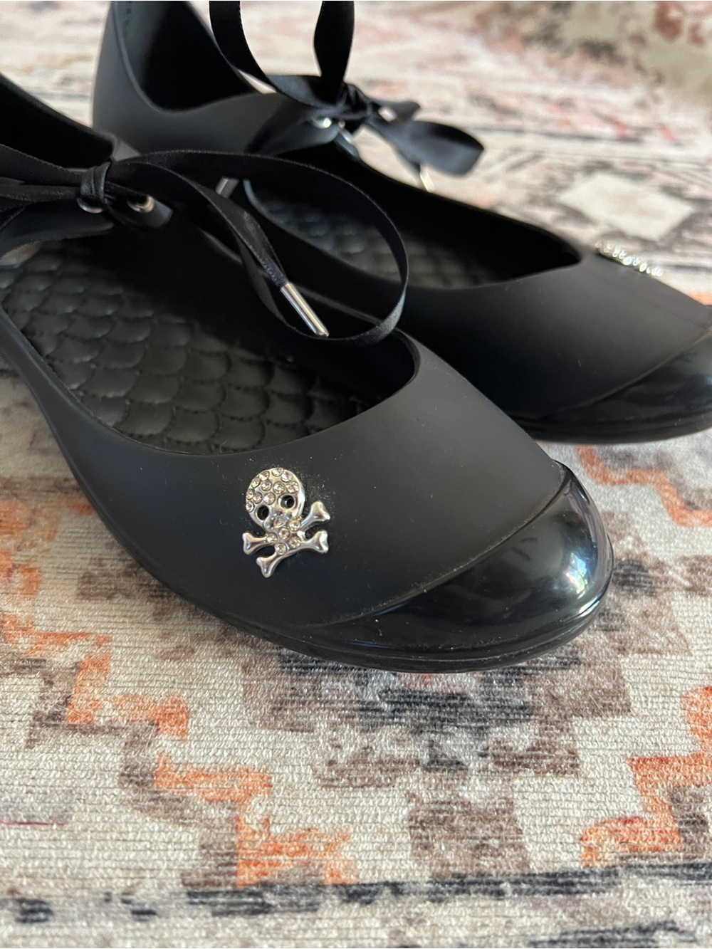 MELISSA NWOT Women’s Black Ballet Flats with Skull Accent